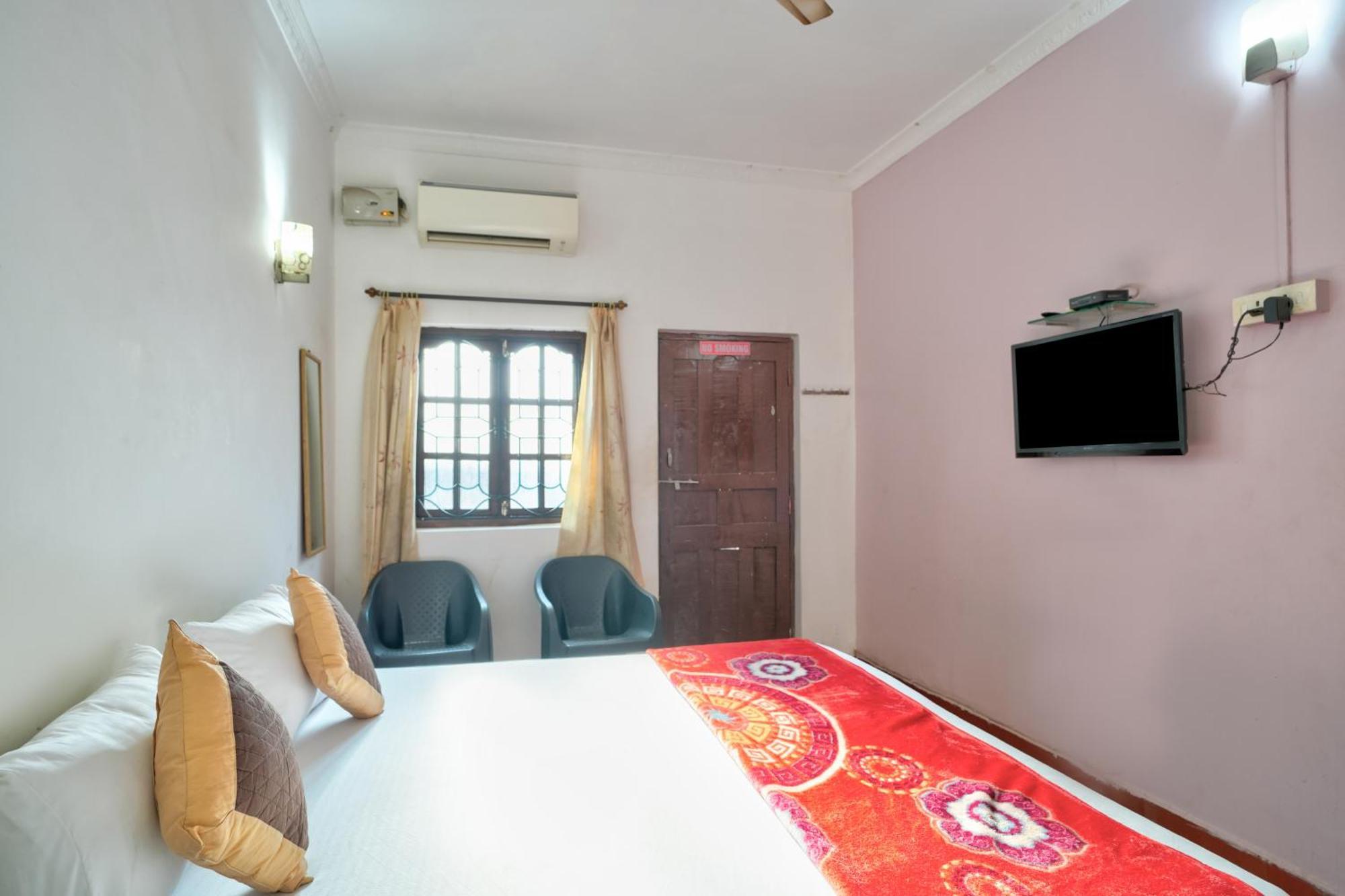 Om Sai Guest House Calangute Luaran gambar