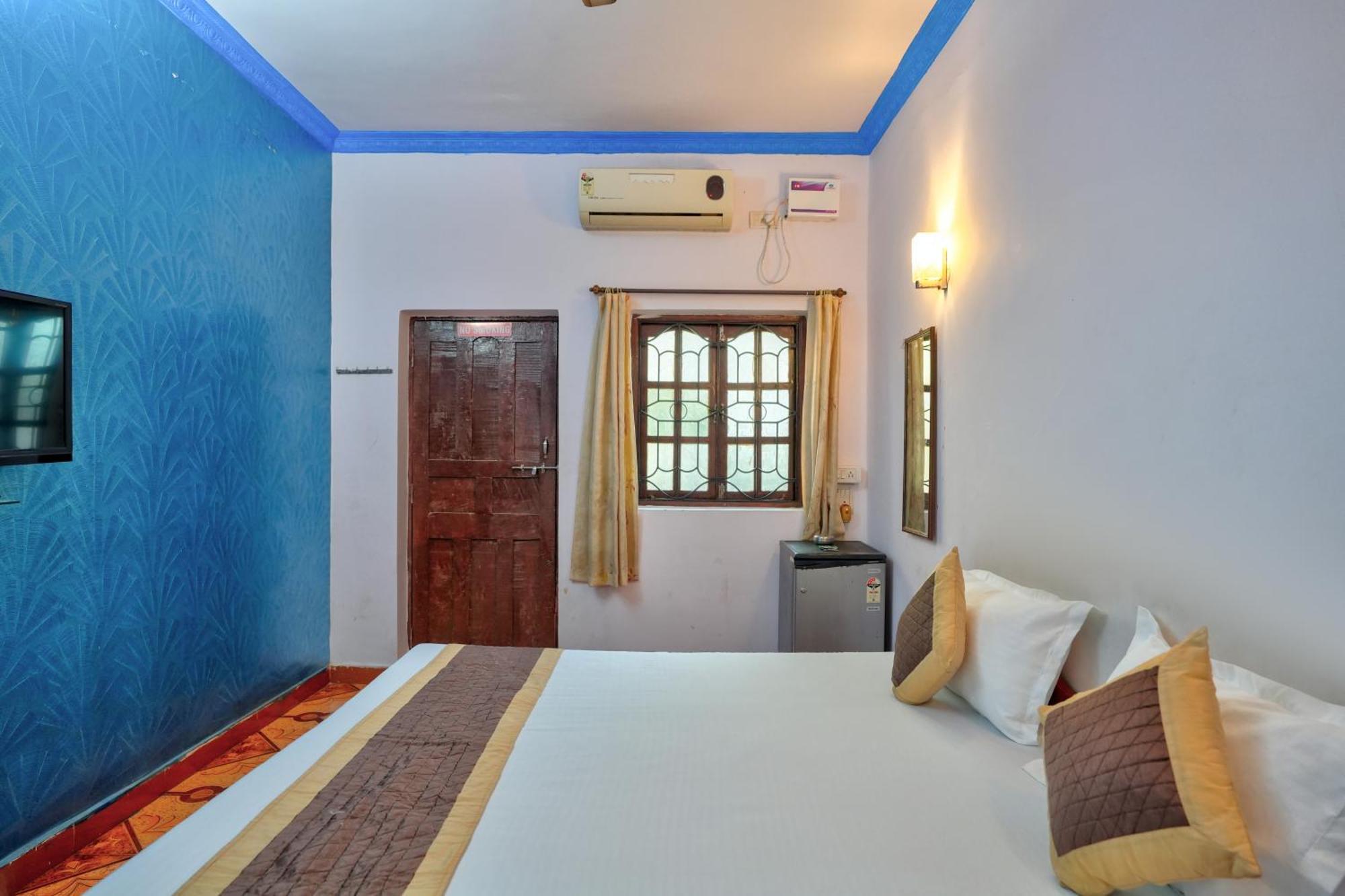Om Sai Guest House Calangute Luaran gambar