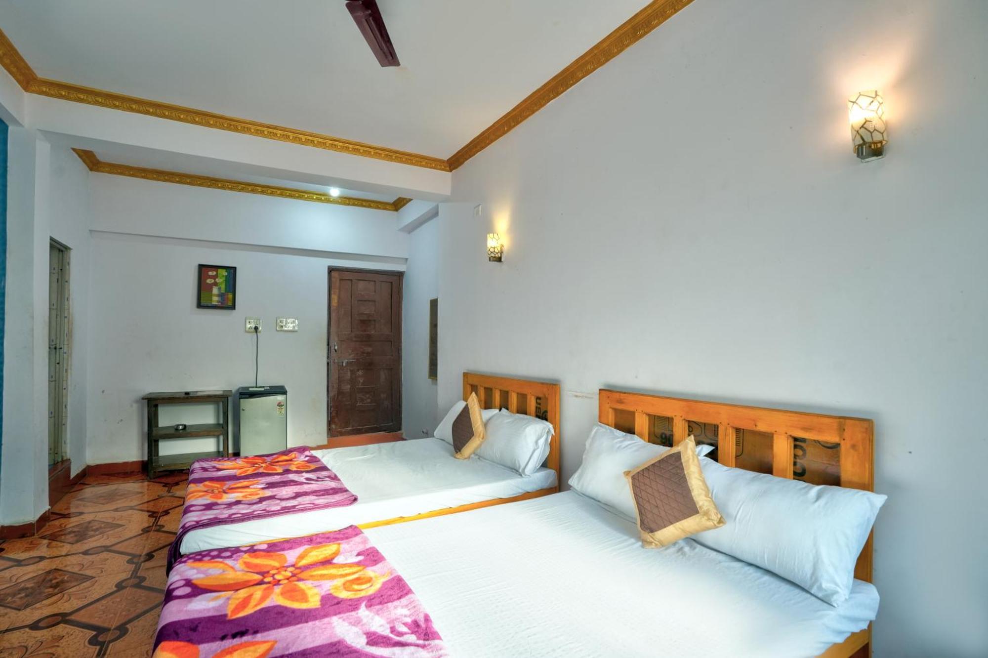 Om Sai Guest House Calangute Luaran gambar