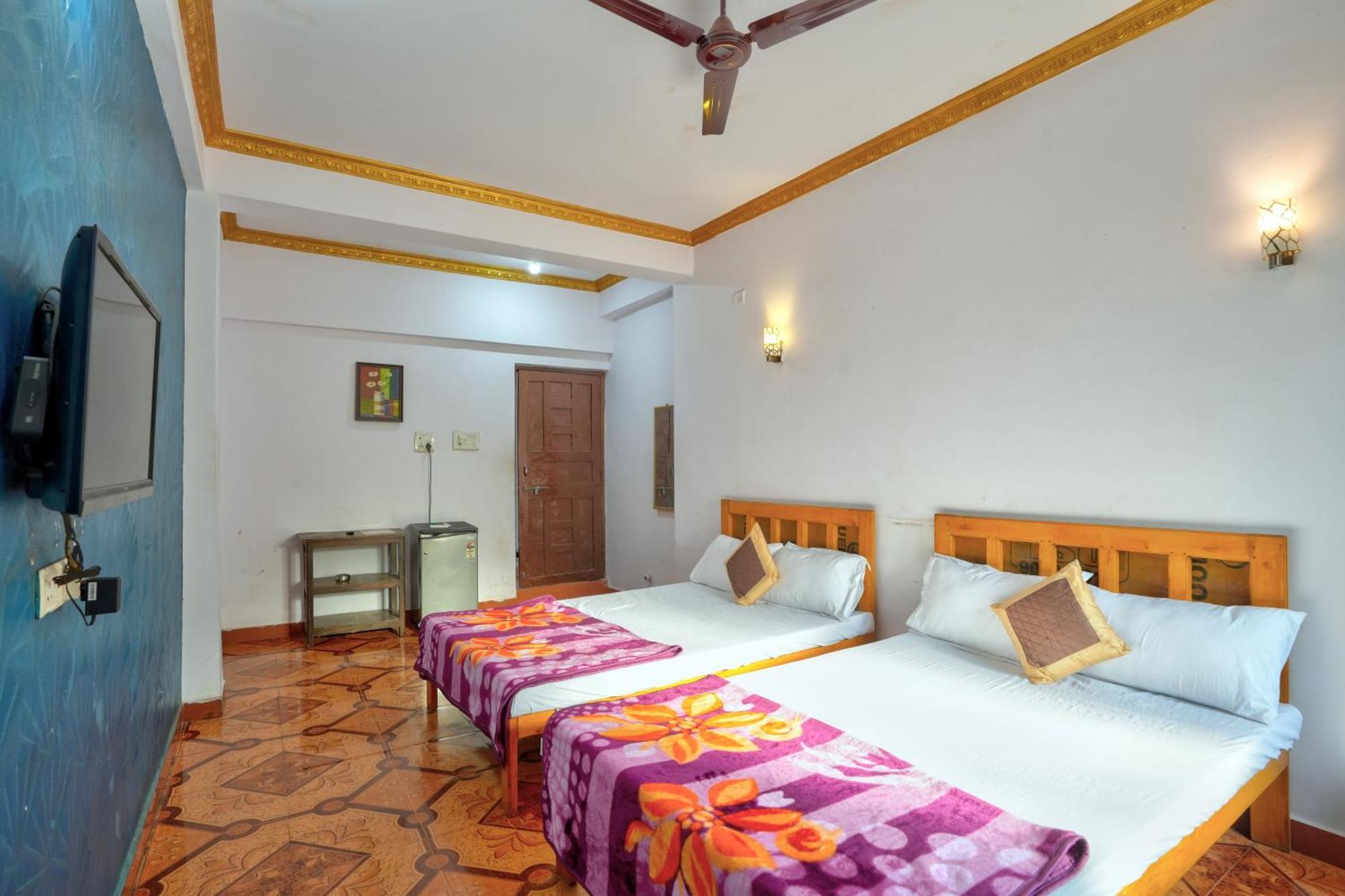 Om Sai Guest House Calangute Luaran gambar