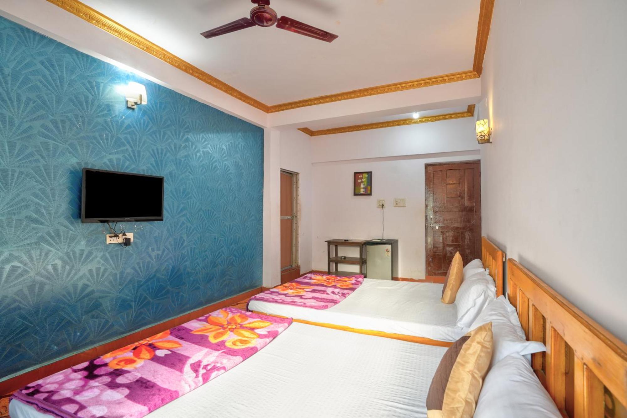 Om Sai Guest House Calangute Luaran gambar