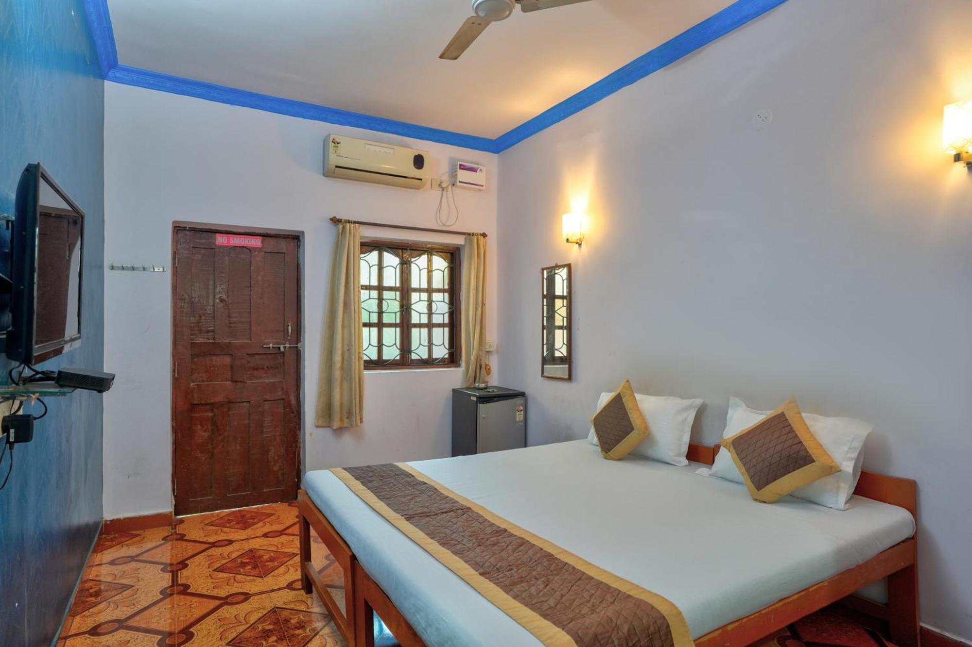 Om Sai Guest House Calangute Luaran gambar